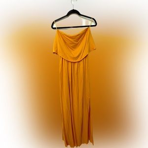 CLOSET CLEAN OUT!! Beautiful dress bought from a cute little boutique in Madrid